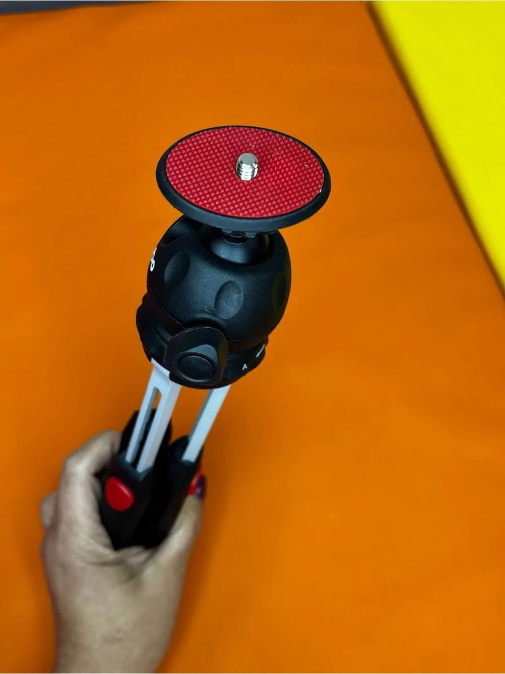 Qubo Mini Tripod for‎ Camera and Phone Tabletop Small Phone Tripod Mount